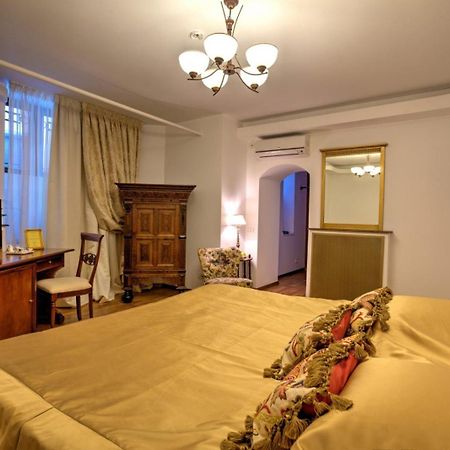 The Vintage - Wonderful Apartment In Best Location Крайова Экстерьер фото