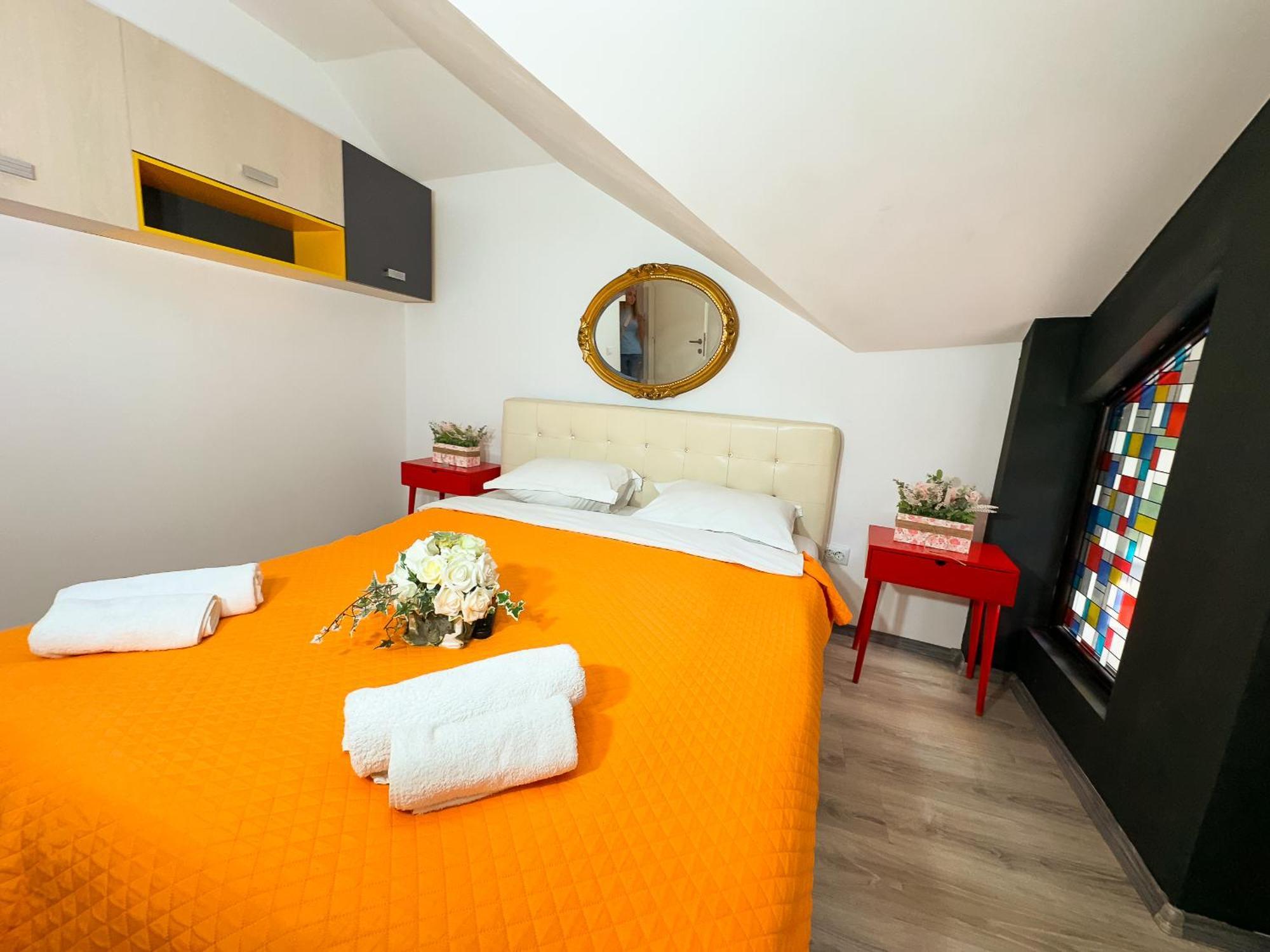 The Vintage - Wonderful Apartment In Best Location Крайова Экстерьер фото