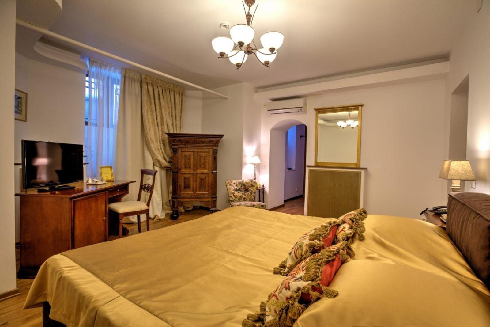 The Vintage - Wonderful Apartment In Best Location Крайова Экстерьер фото